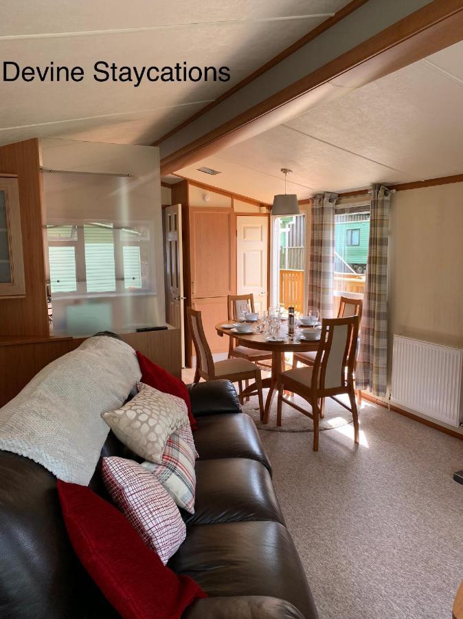 Devine Staycations At 38 Riverside Hawick Eksteriør bilde