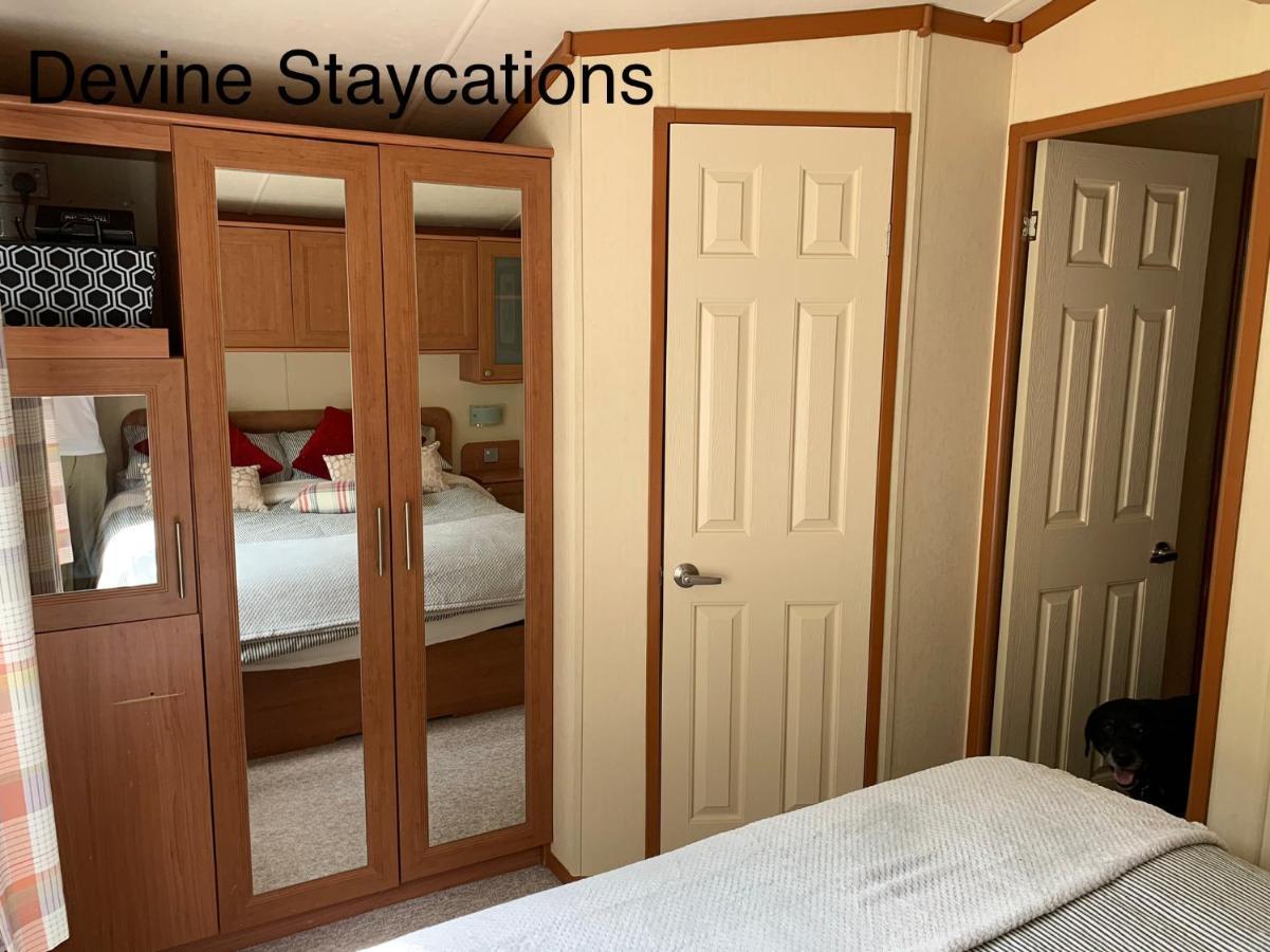 Devine Staycations At 38 Riverside Hawick Eksteriør bilde